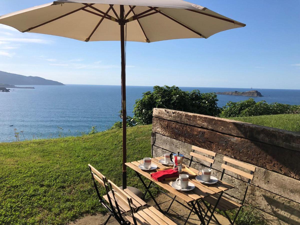 Adosado En La Costa Con Excelentes Vistas Al Estuario De Urdaibai Villa Mundaka Exterior photo